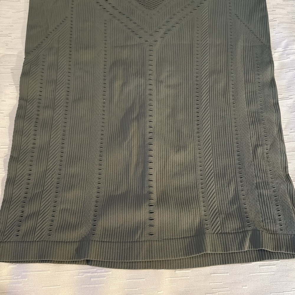 Athleta sz small tank. - Picture 5 of 5